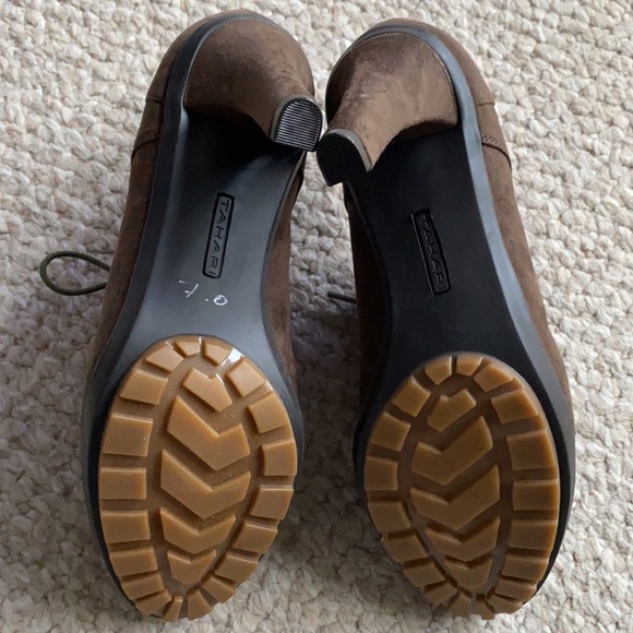 Tahari Temple Womens Suede Lace Up Fringe Vamp Heeled Bootie Shoes, Sz 6M, NWOB - Picture 3 of 9